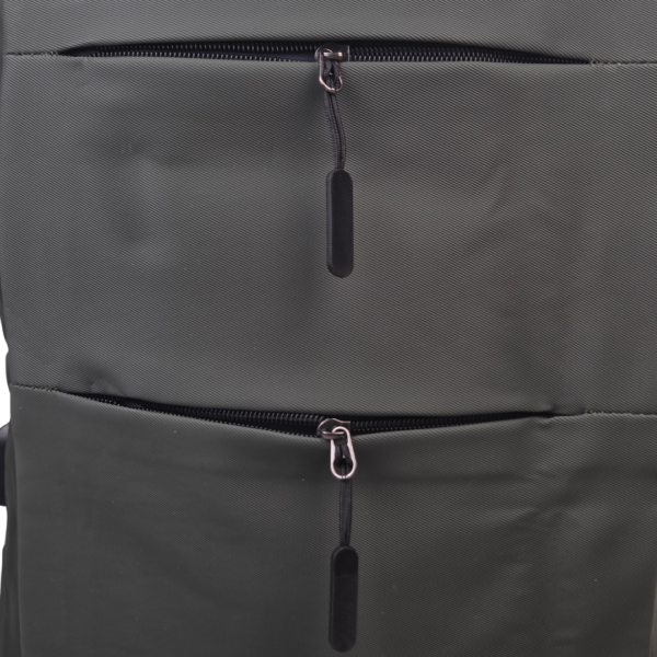 Ghiozdan Laptop Kaki cu Port USB, 3 Compartimente, Rezistent la Umezeală – 42 × 30 × 12 cm